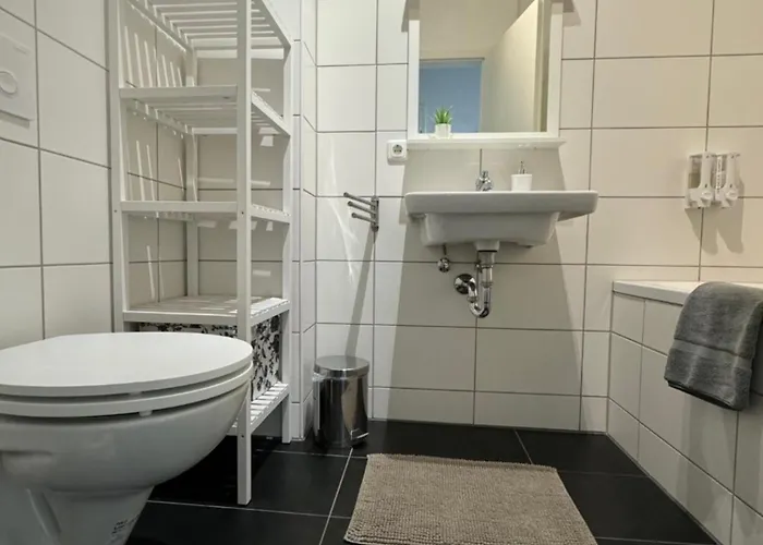 Apartamento Akk2 Im Zentrum Vollausstattung Balkon Magdeburgo